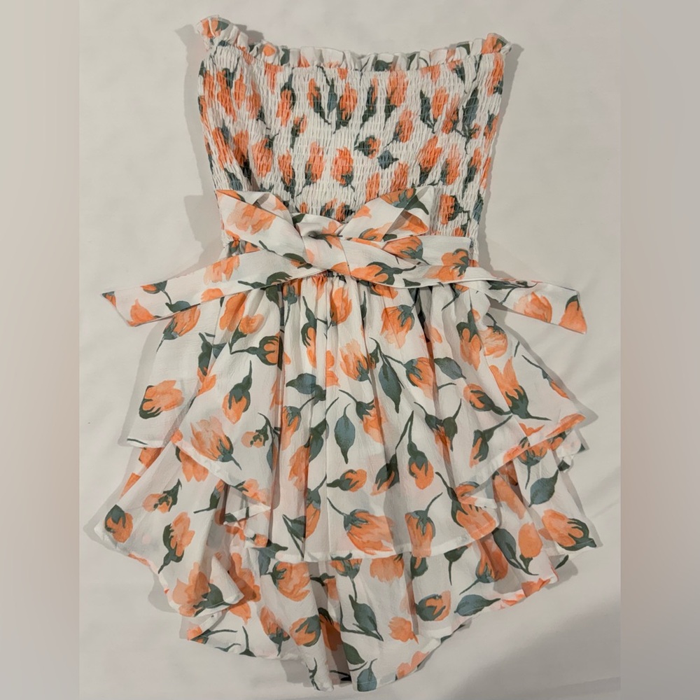 Altar'd State Margarie Floral Romper - Strapless, White, Peach; Never Worn - Picture 3 of 3